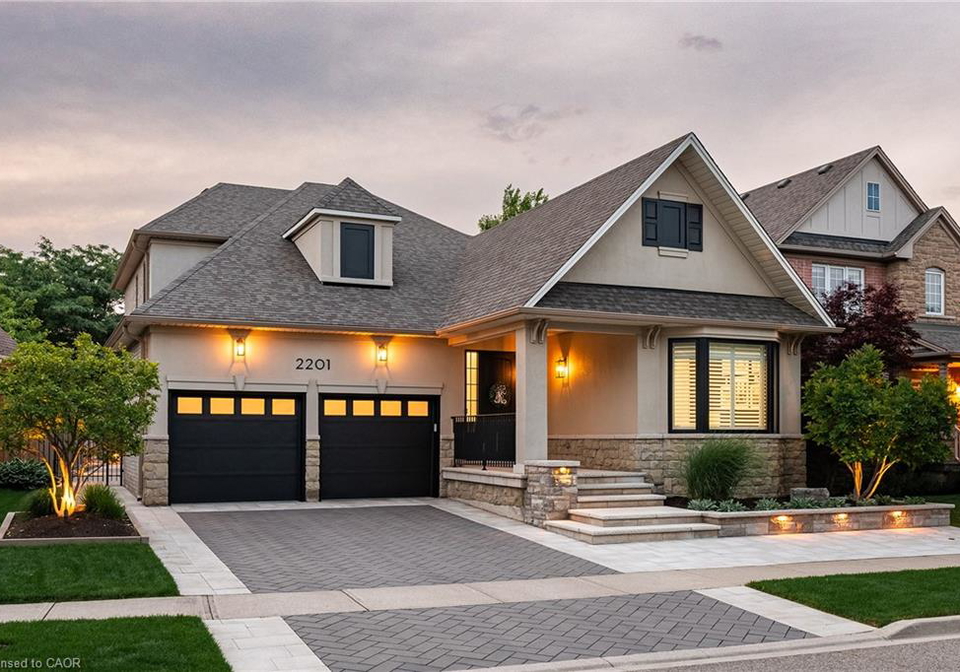 2201-rochester-circle-oakville-ontario-40832492