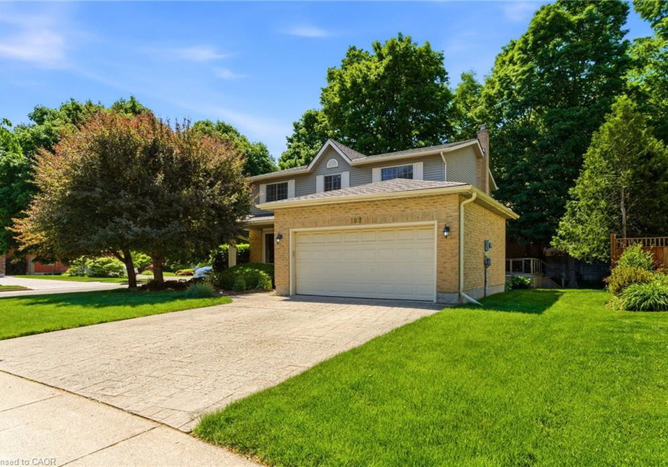 188-old-abbey-road-waterloo-ontario-40832521