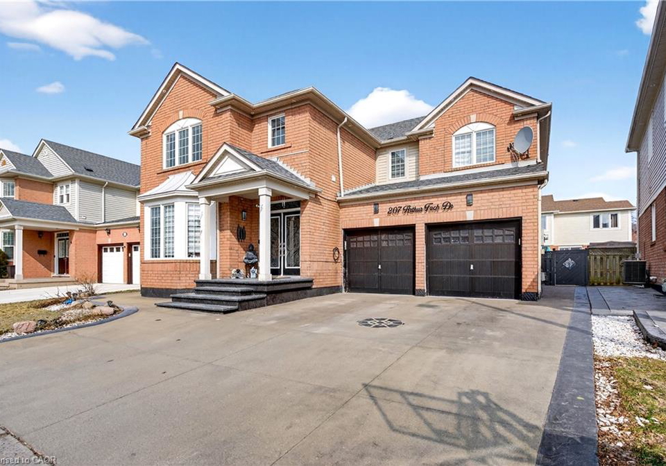 207-arthur-fach-drive-cambridge-ontario-40832522