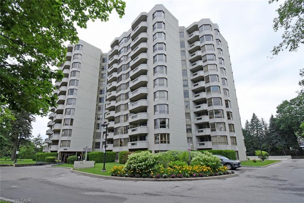 1201-north-shore-boulevard-e-burlington-ontario-40832531