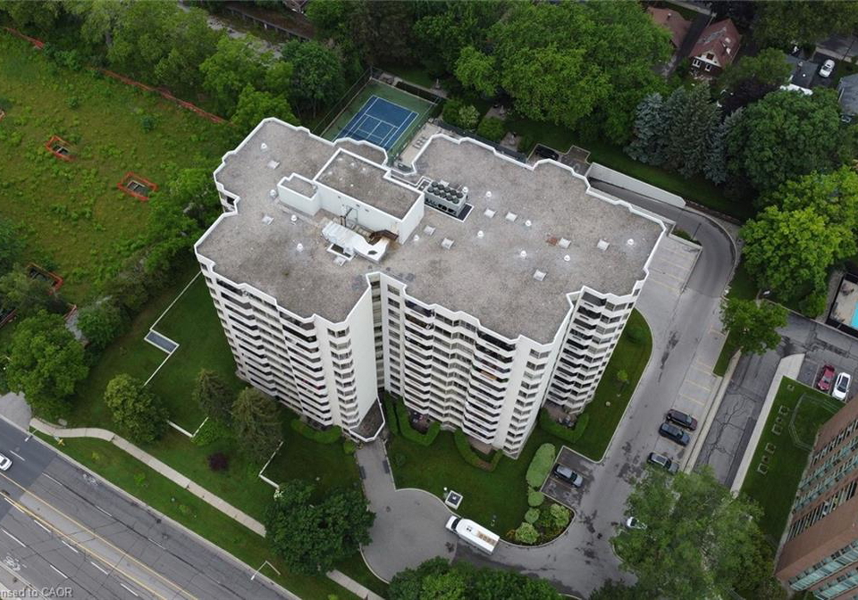 1201-north-shore-boulevard-e-burlington-ontario-40832531