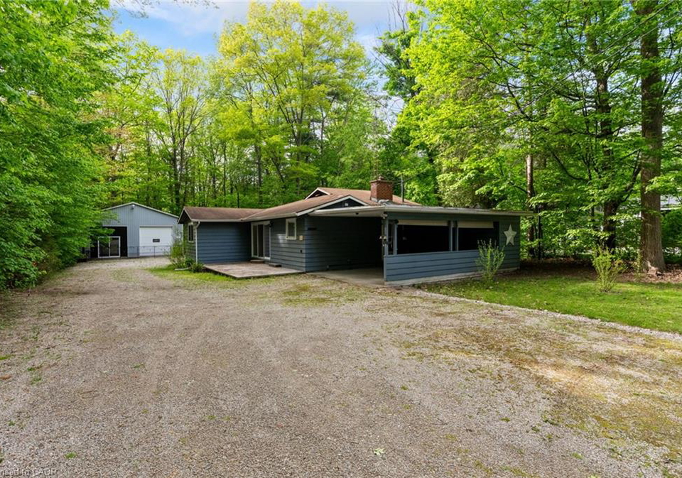 223-ontario-street-grand-bend-ontario-40832542