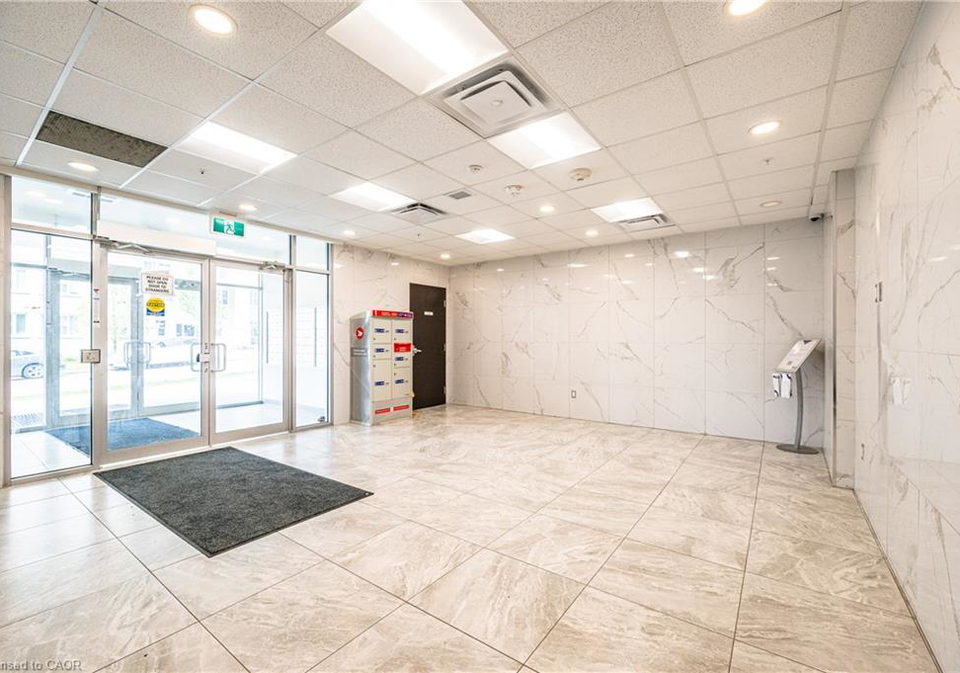 246-lester-street-waterloo-ontario-40832548
