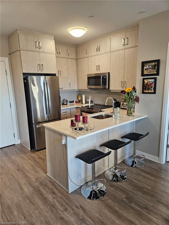 95-dundas-street-oakville-ontario-40832559