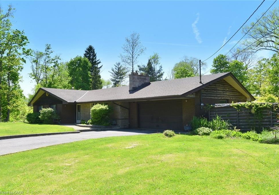 938-courtland-drive-ancaster-ontario-40832582