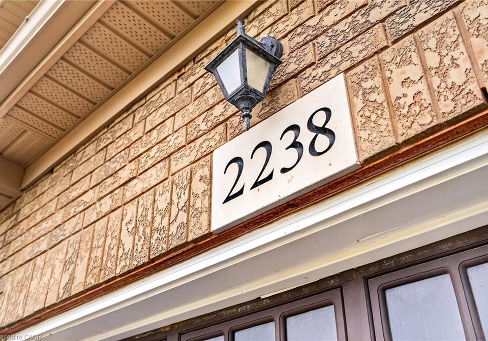 2238-stone-glen-crescent-oakville-ontario-40832597
