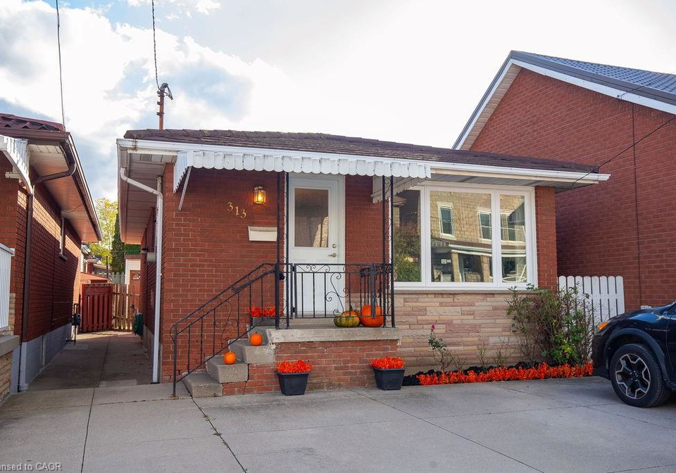313-barton-street-w-hamilton-ontario-40832605