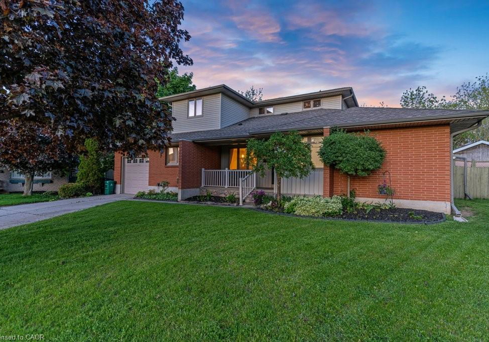 26-esther-avenue-cambridge-ontario-40832646