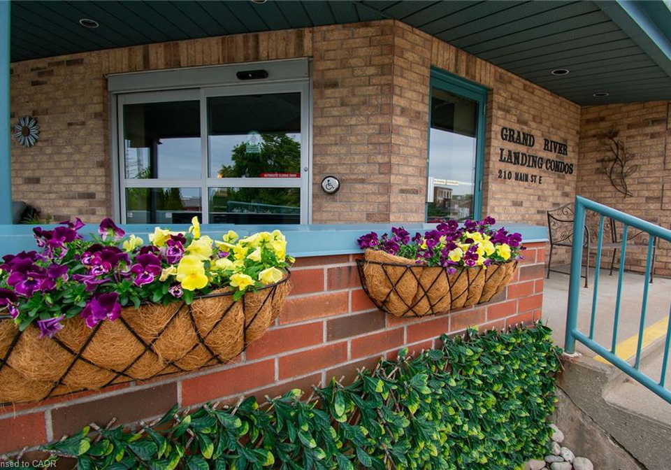 210-main-street-e-dunnville-ontario-40832647