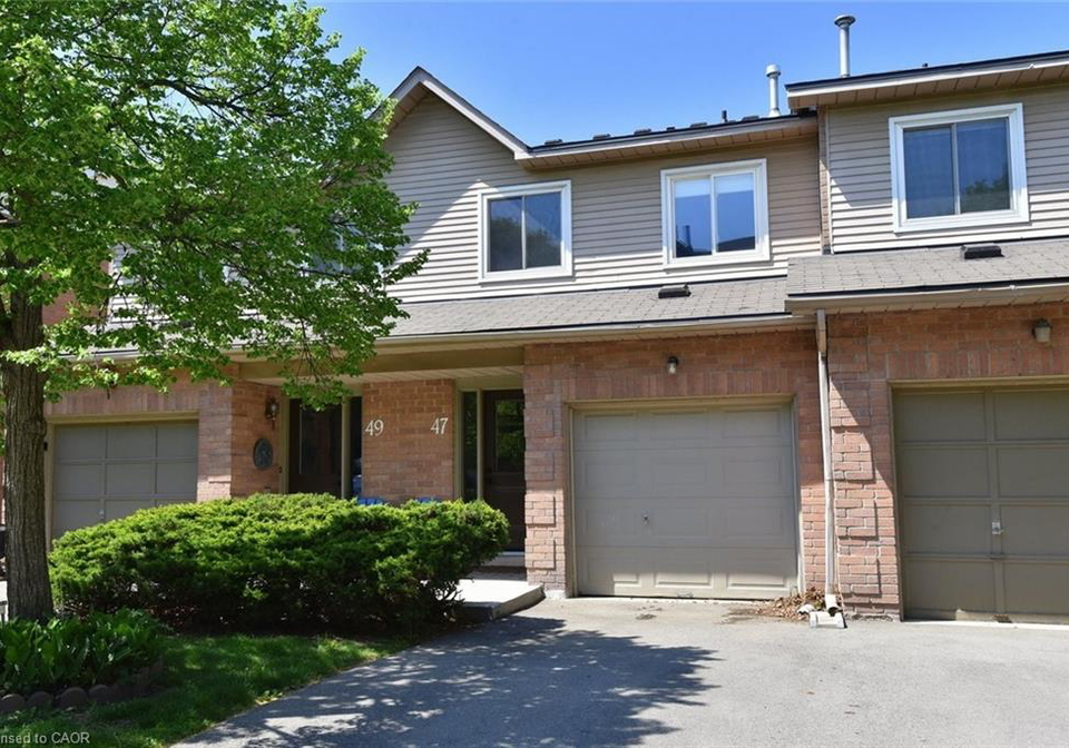 26-moss-boulevard-dundas-ontario-40832649