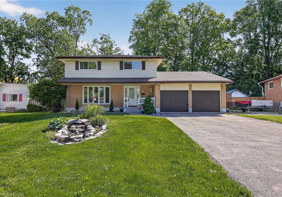 12-jubilee-place-woodstock-ontario-40832663