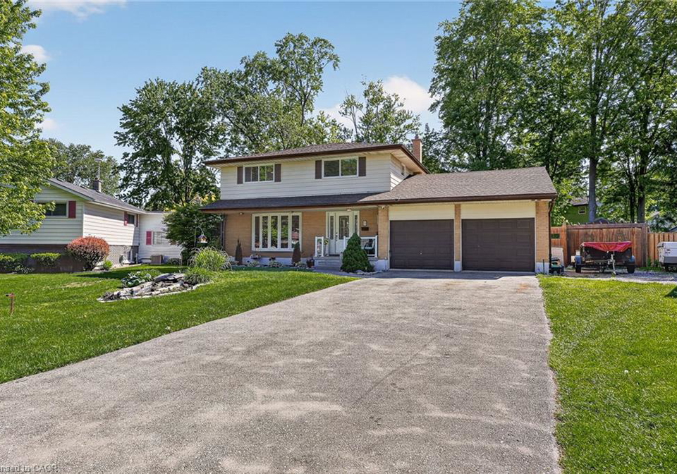12-jubilee-place-woodstock-ontario-40832663