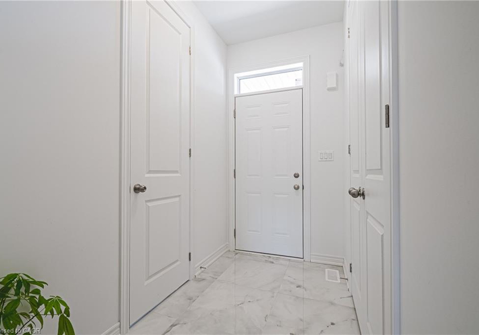 11-davinci-boulevard-hamilton-ontario-40832666