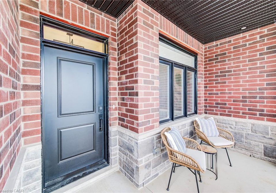 124-south-parkwood-boulevard-elmira-ontario-40832670