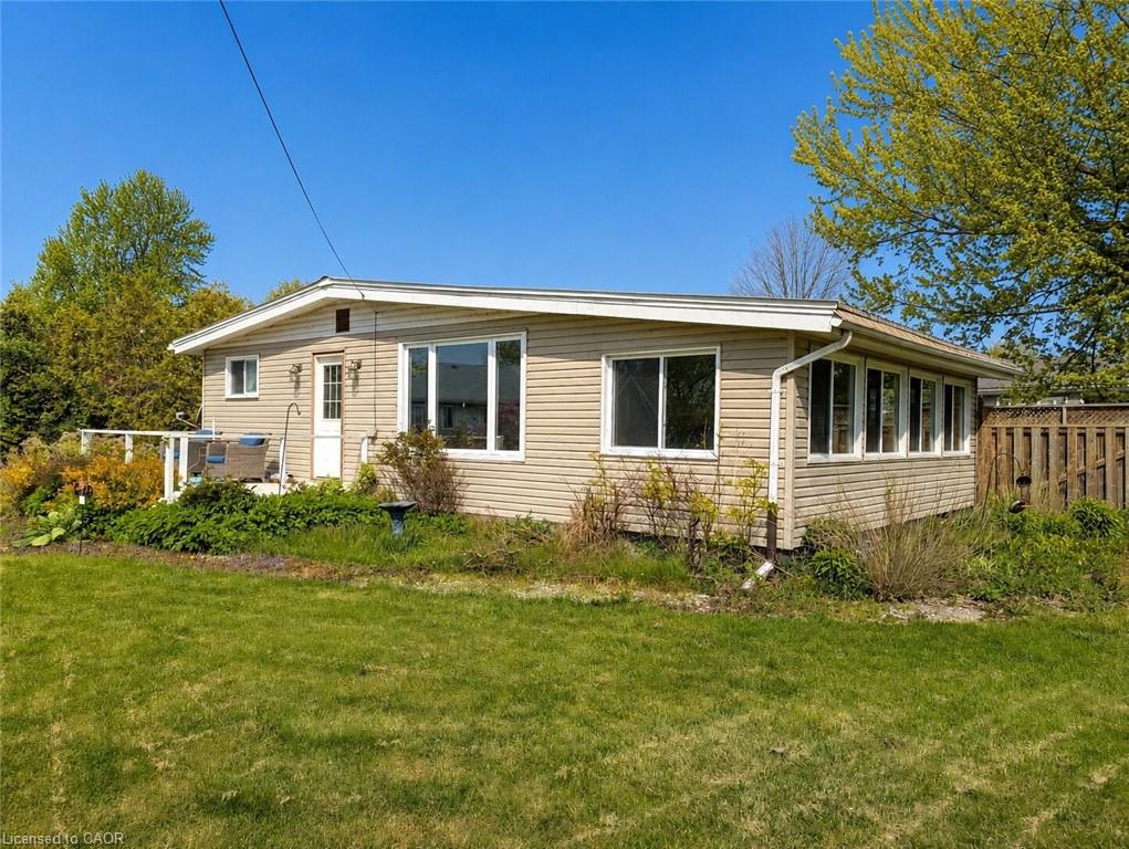 18-kenneth-avenue-port-dover-ontario-40832724