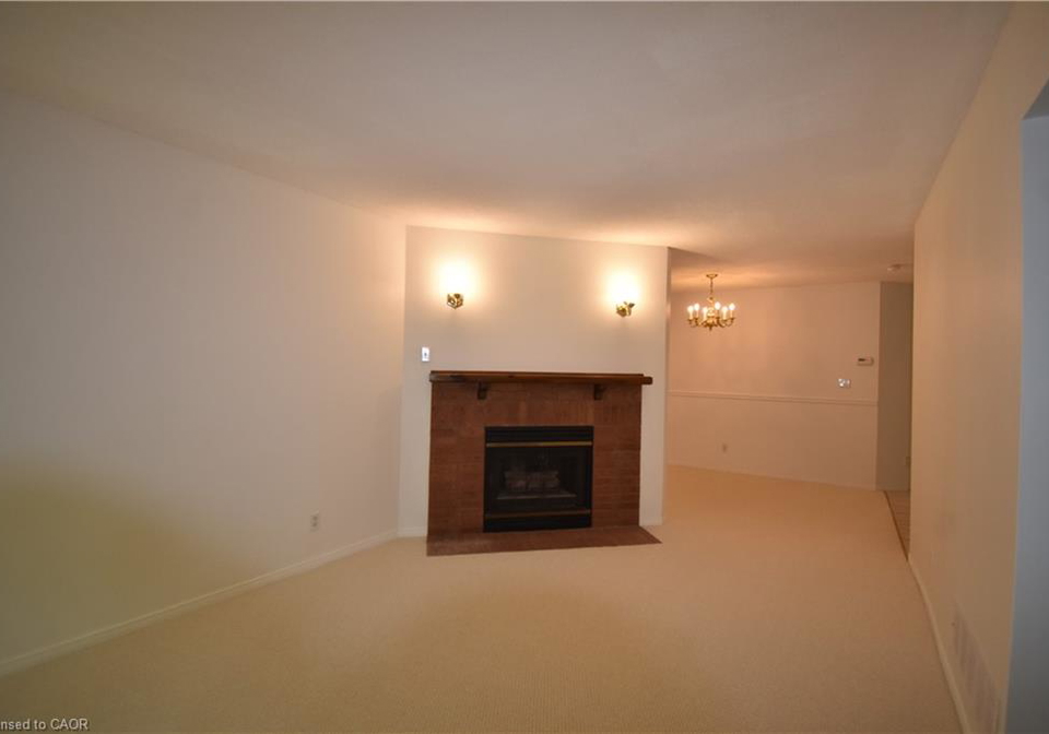 2230-walkers-line-burlington-ontario-40832770