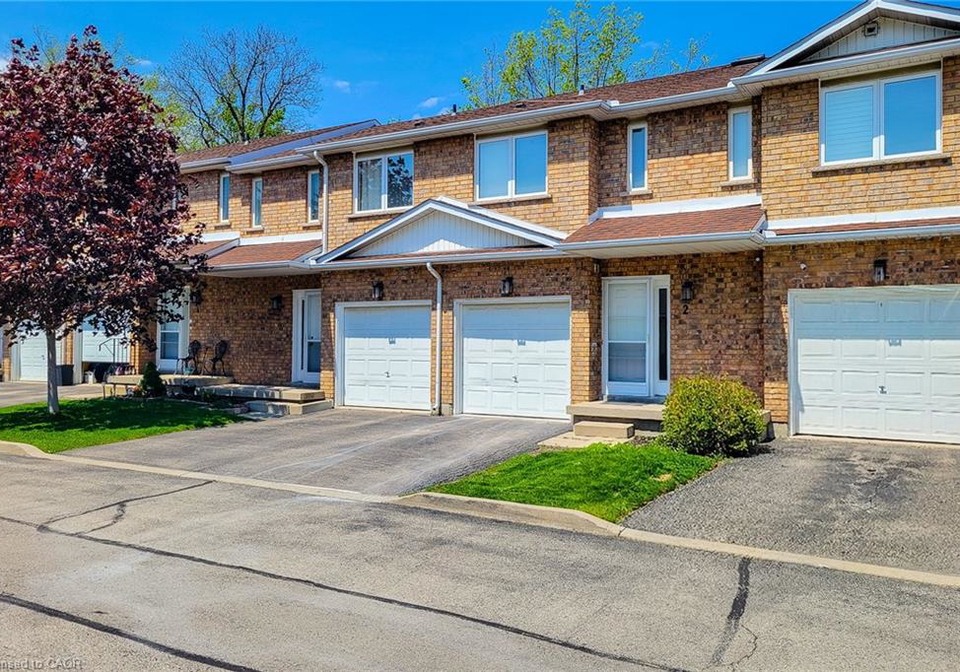 1232-upper-gage-avenue-hamilton-ontario-40832774