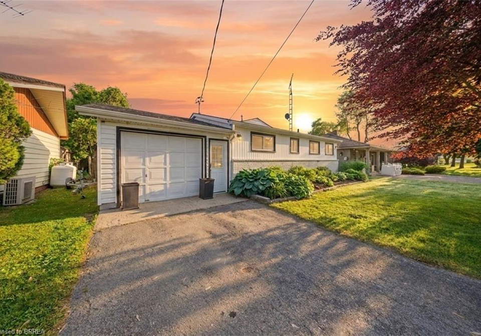 382-cedar-drive-turkey-point-ontario-40832798