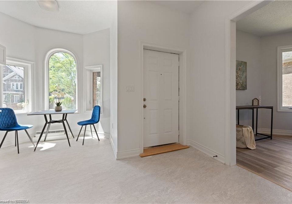 16-arthur-street-brantford-ontario-40832806