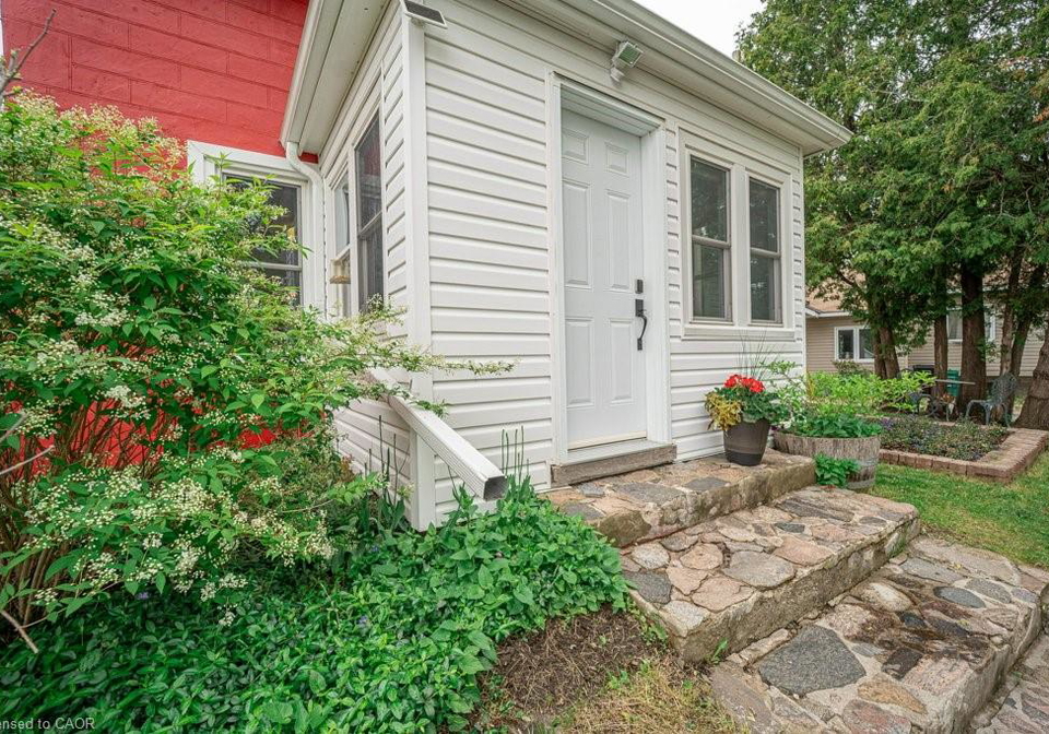 15-eagle-hill-cambridge-ontario-40832833