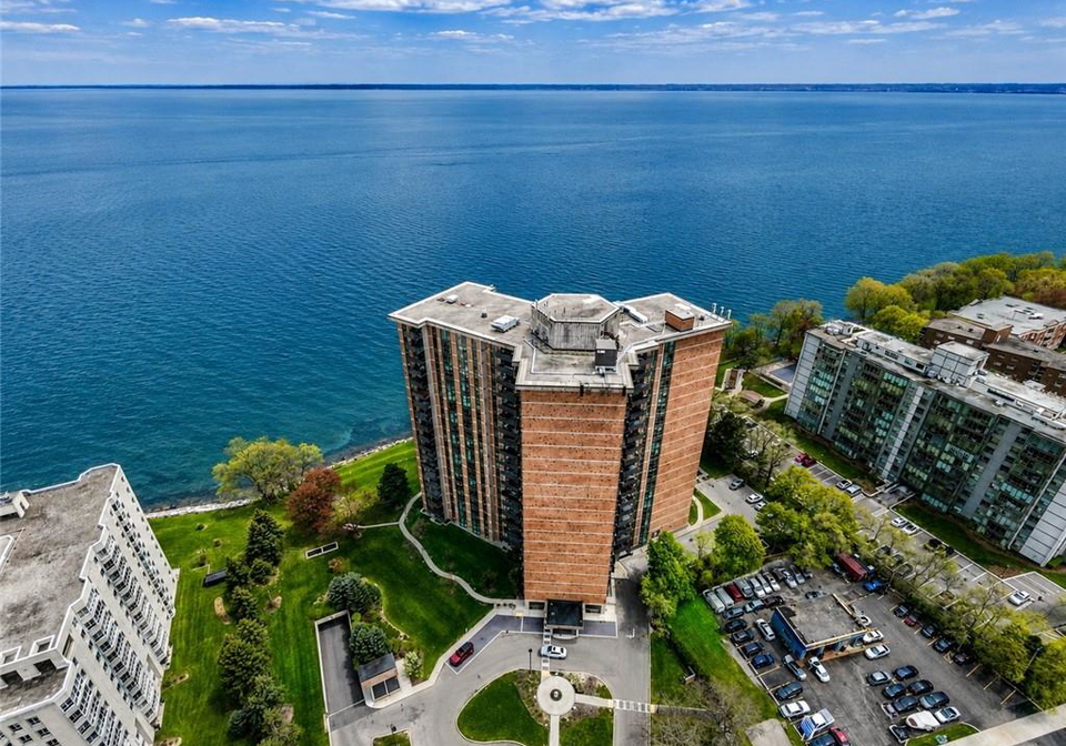 5250-lakeshore-road-burlington-ontario-40832840