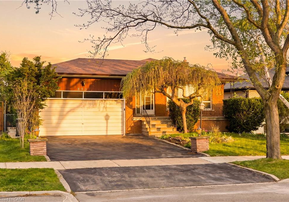 893-hollowtree-crescent-mississauga-ontario-40832853