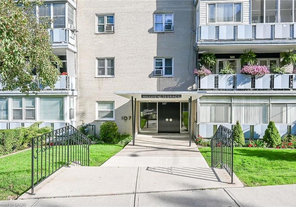 107-st-josephs-drive-hamilton-ontario-40832868