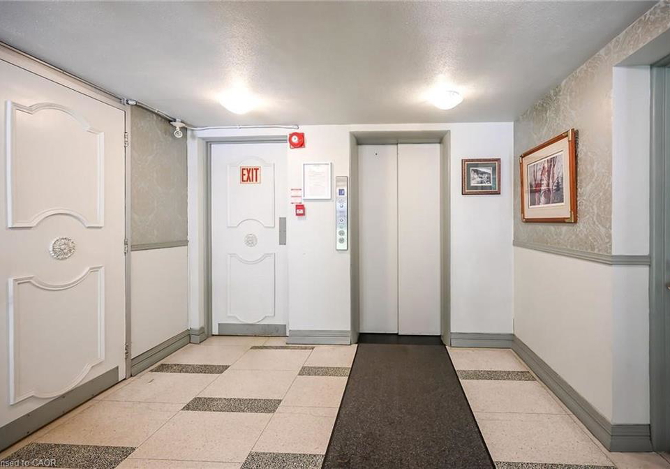 107-st-josephs-drive-hamilton-ontario-40832868