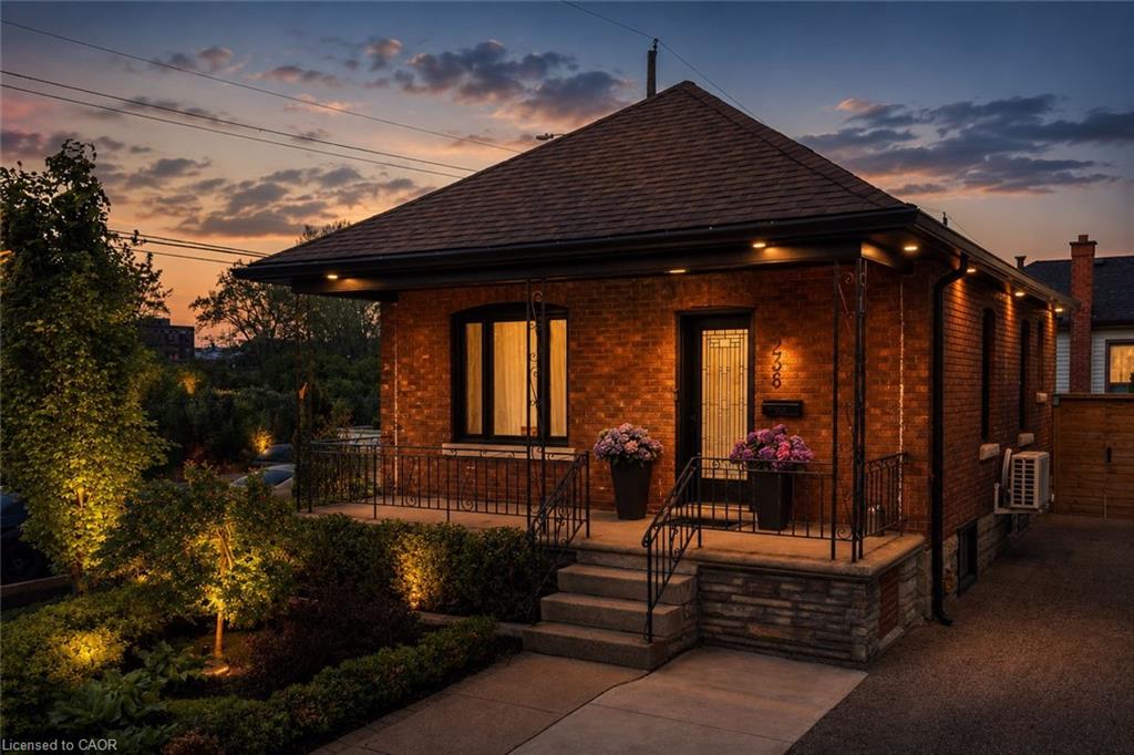 236-macaulay-street-e-hamilton-ontario-40832872