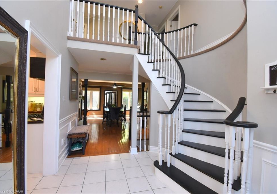26-banbury-drive-ancaster-ontario-40832897
