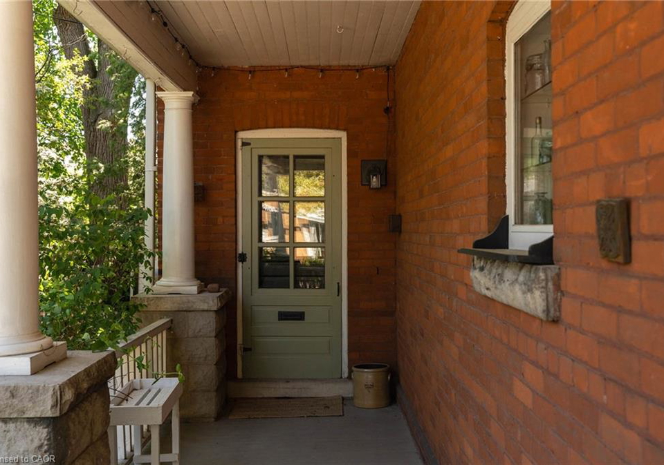 138-park-street-w-dundas-ontario-40832898