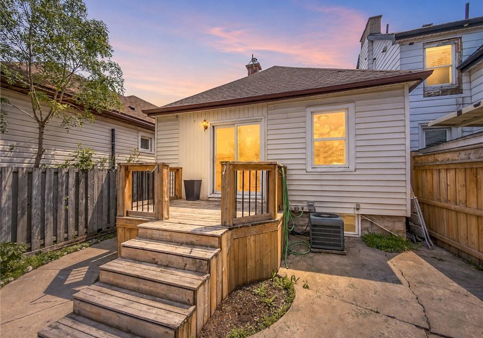 97-crosthwaite-avenue-n-hamilton-ontario-40832914