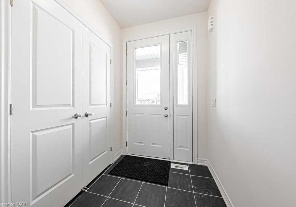 291-raymond-road-ancaster-ontario-40832921