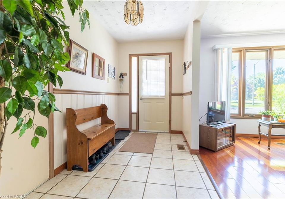 12-spartan-drive-brantford-ontario-40832928