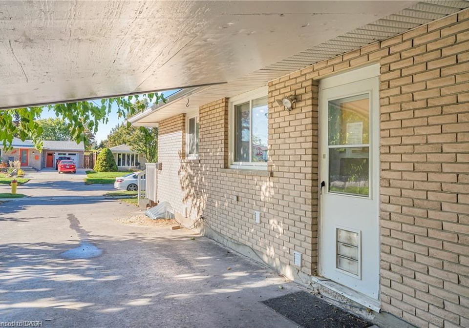 146-appalachian-crescent-kitchener-ontario-40832932