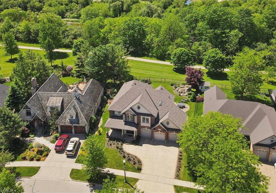 74-pennsylvania-crescent-kitchener-ontario-40832961
