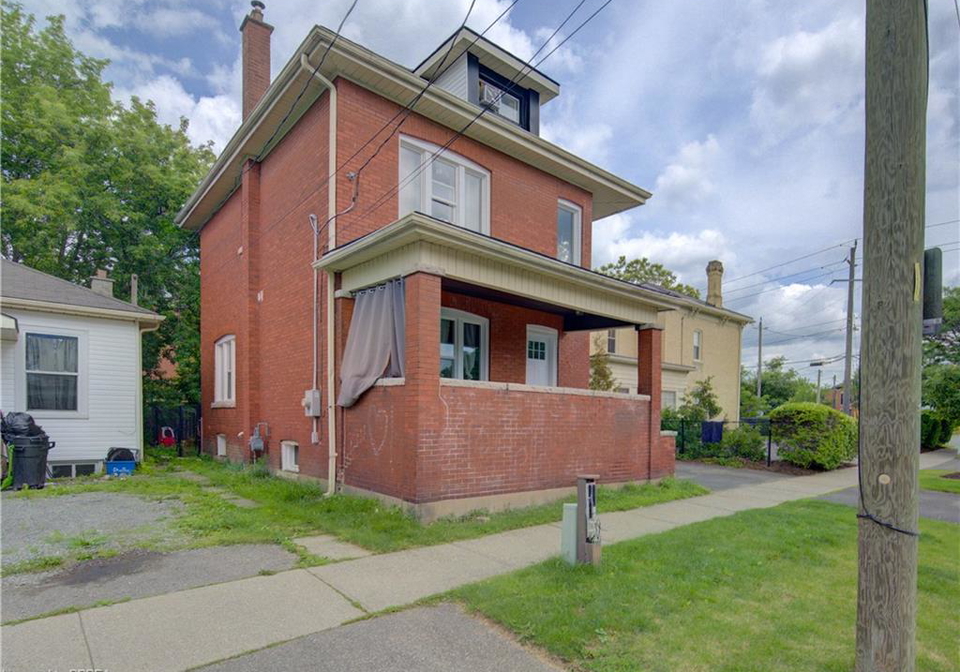 5-fleet-street-brantford-ontario-40832982