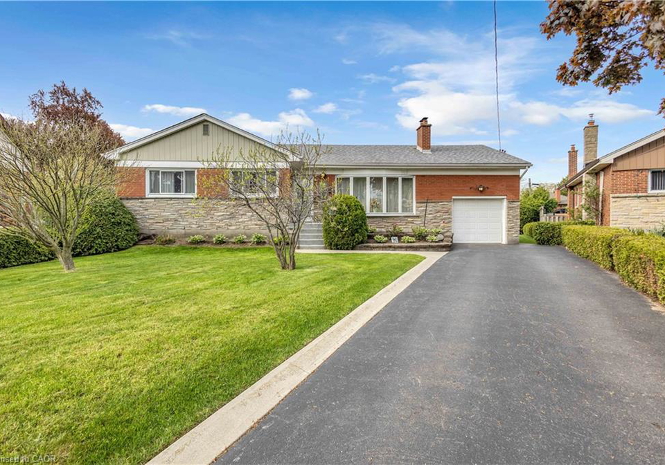22-percy-court-hamilton-ontario-40832987