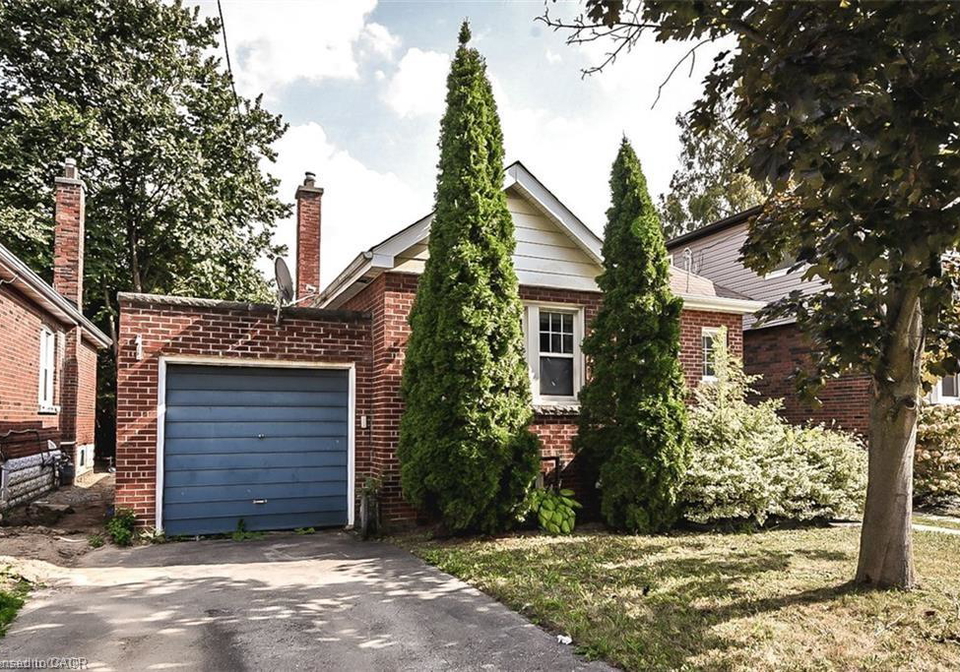 9-gary-avenue-hamilton-ontario-40832991