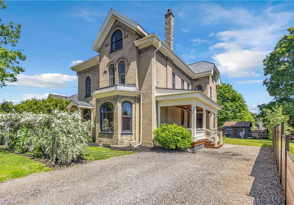 18-hawarden-avenue-brantford-ontario-40833001
