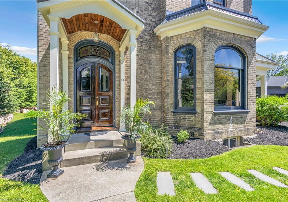 18-hawarden-avenue-brantford-ontario-40833001