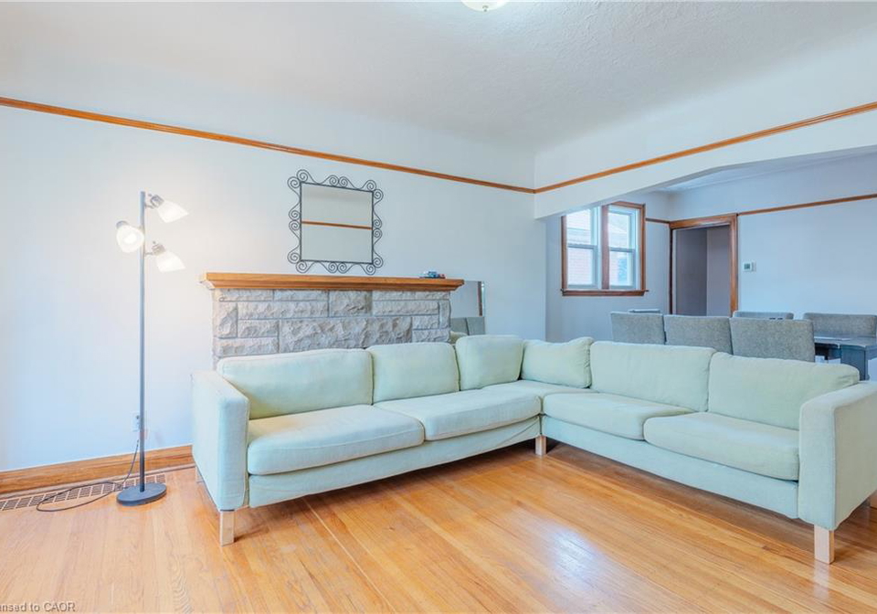 107-haddon-avenue-s-hamilton-ontario-40833005