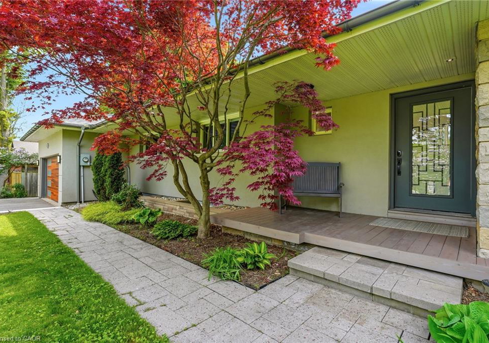 2074-rebecca-street-oakville-ontario-40833029