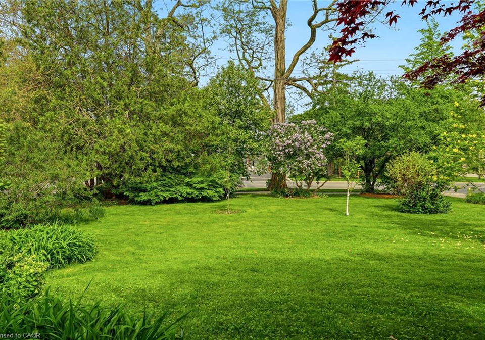 2074-rebecca-street-oakville-ontario-40833029