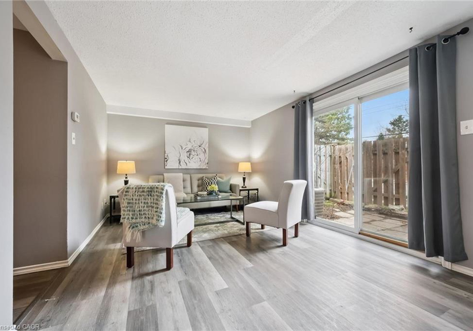 120-country-club-drive-guelph-ontario-40833037