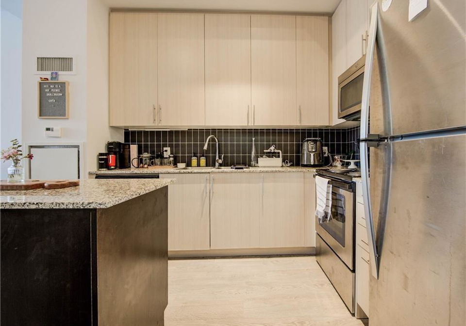 85-duke-street-w-kitchener-ontario-40833045