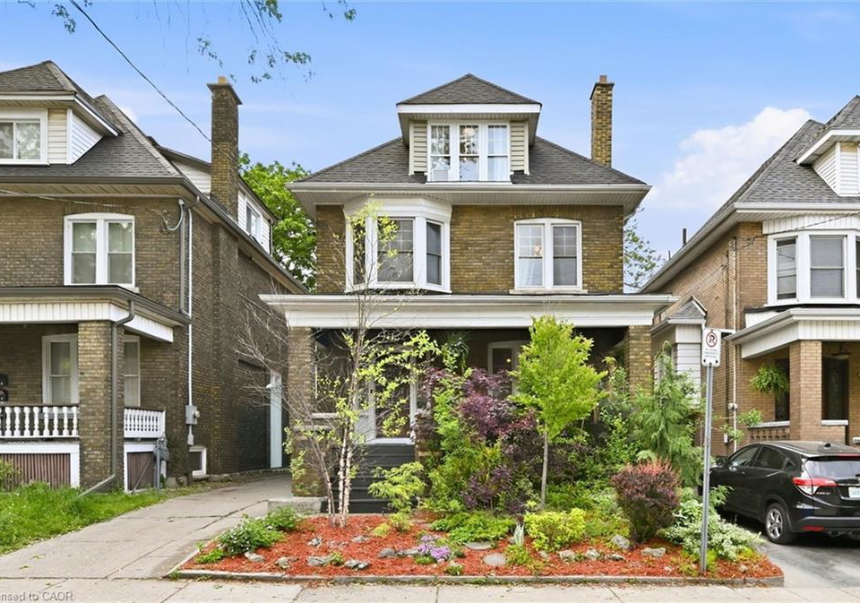 102-carrick-avenue-hamilton-ontario-40833058
