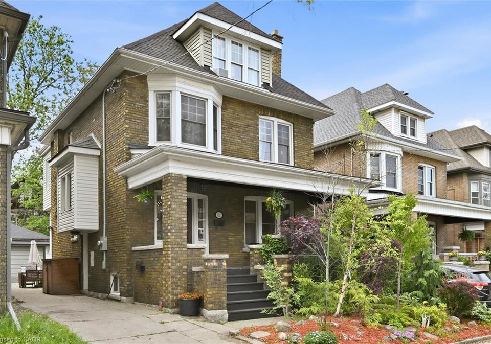 102-carrick-avenue-hamilton-ontario-40833058