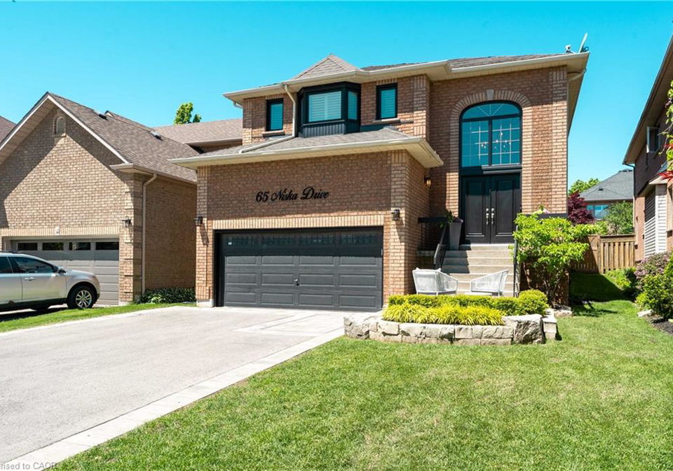 65-niska-drive-waterdown-ontario-40833068
