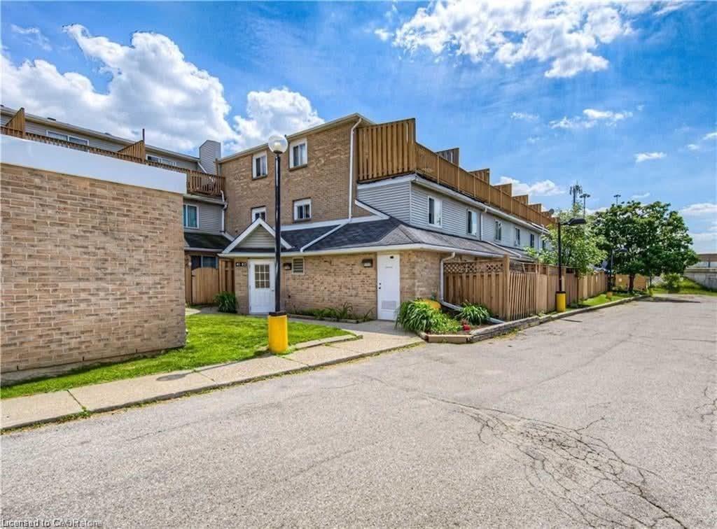67-valleyview-road-kitchener-ontario-40833071